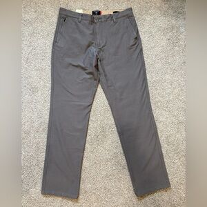 Dockers Comfort Knit Chino Men's Gray Slim Fit Pants 33x32 NWT